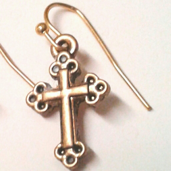 JUST IN! Mini Cross Earrings NEW - Picture 3 of 3